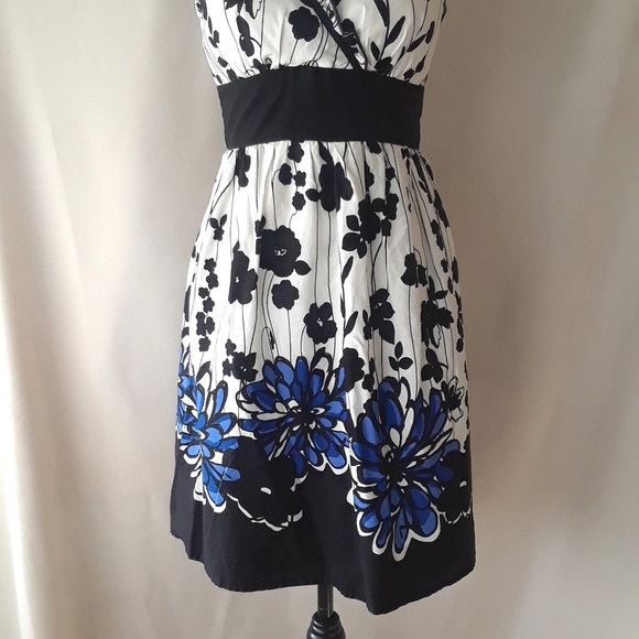 Snap White Floral Surplice Neck Ruffle Trim Mini Sun Dress Size 9 Junior - Picture 7 of 9